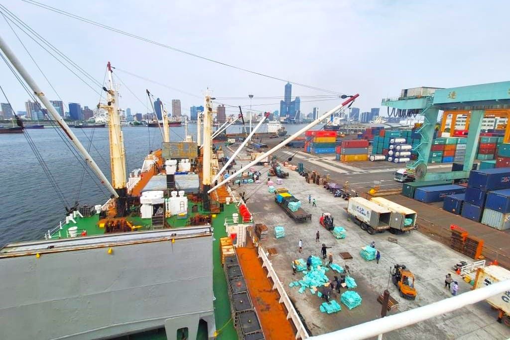 Shekinah International Group - Reefer Vessel Handling - Unloading Operations of Argentine Squid at Kaohsiung Port